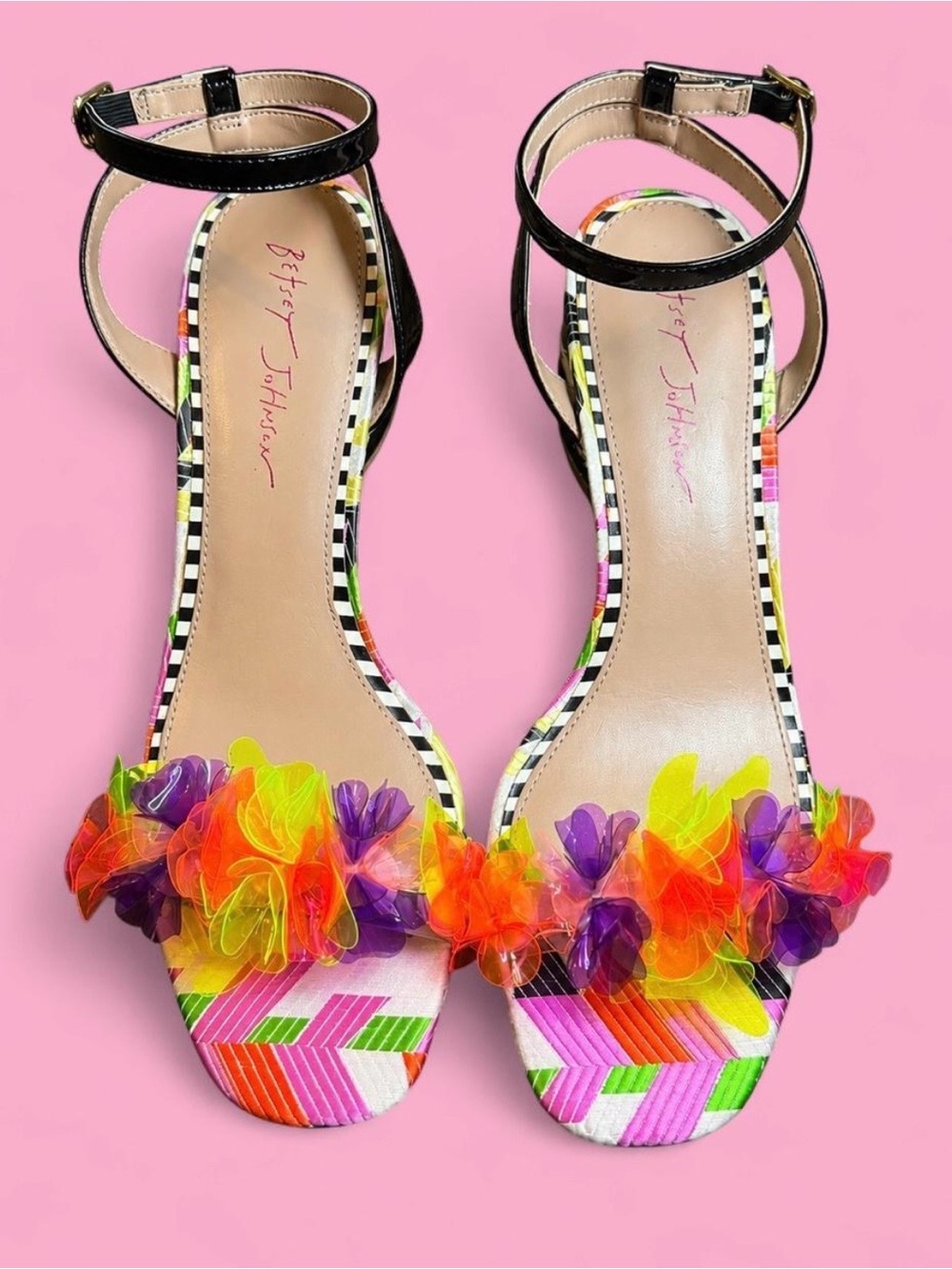 Betsey Johnson Floral Ankle Strap Block Heel Sandals Size 9.5